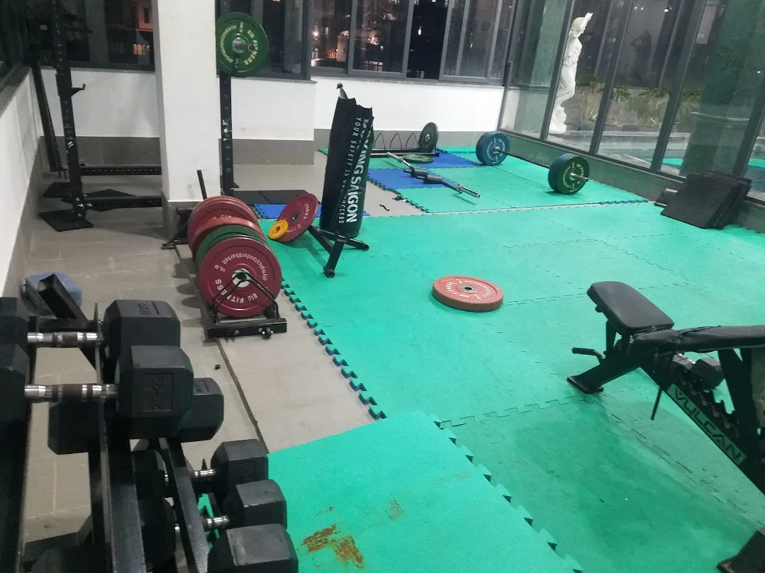 hostel gym in dalat vietnam