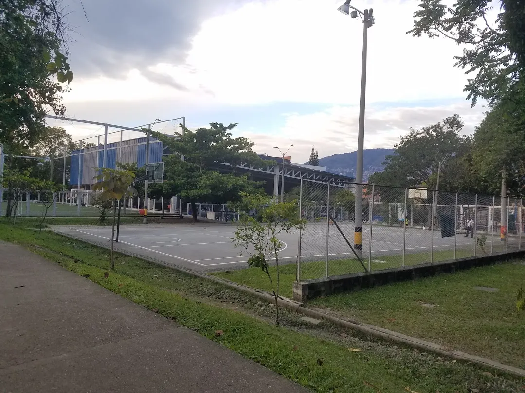 Ball courts in Estadio