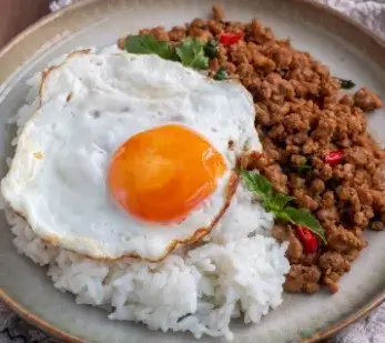 Traditional Thai ga prao