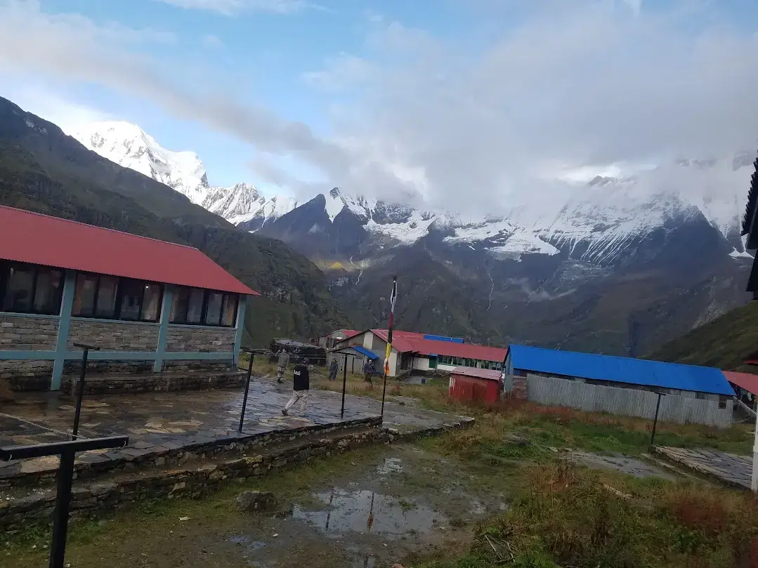 snow peaks from annapurna base camp