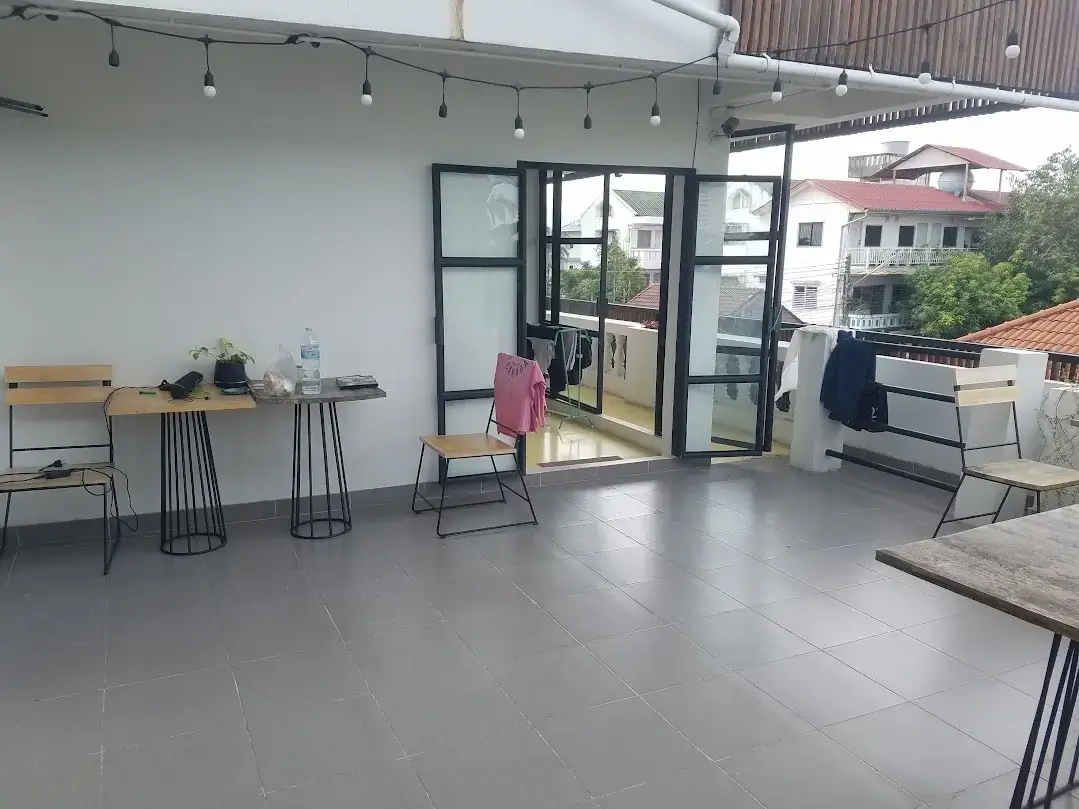 Lazy Gibon Terrace