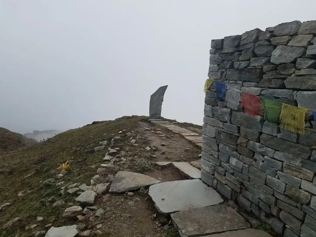 monument at mardi himal