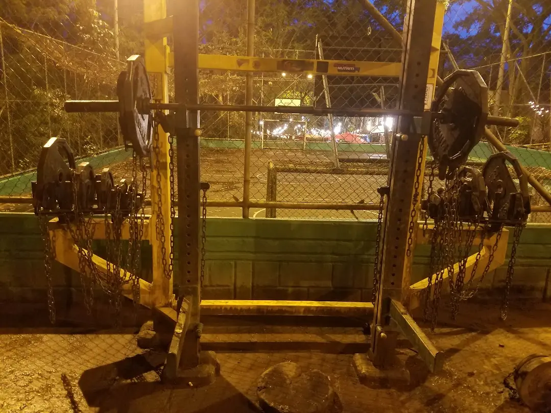 Poblado Outdoor Gym equipment