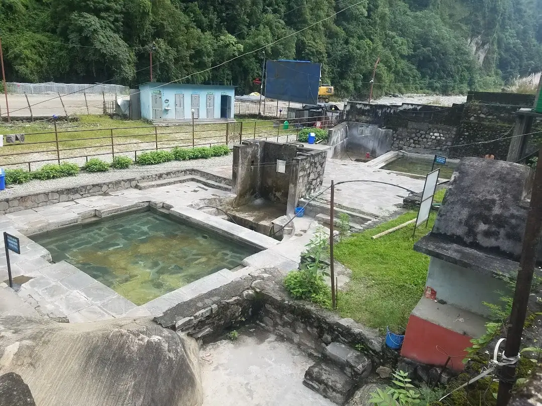 Hot springs in Tatopani